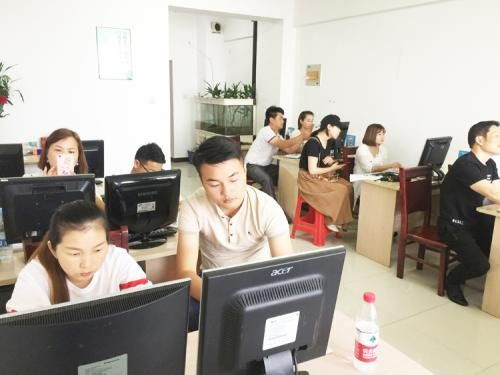 深圳電商培訓(xùn) 創(chuàng)變電商運營新技能，開啟職業(yè)新篇章